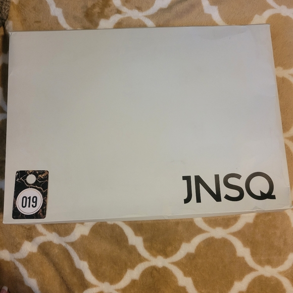 019 JNSQ Marianne Dress - Picture 3 of 15